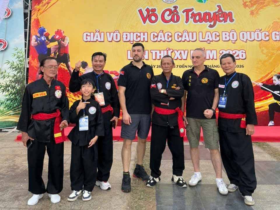 Võ sư Hồng Kha cùng các Võ nhân trong nước và quốc tế tại Liên hoan quốc tế VCT Việt Nam lần IX